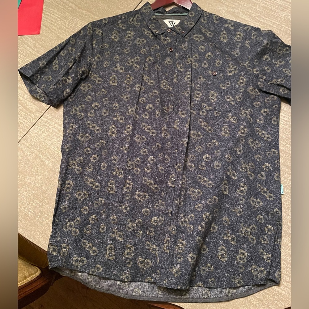 Vissla Mens Short Sleeve Shirt Size XL